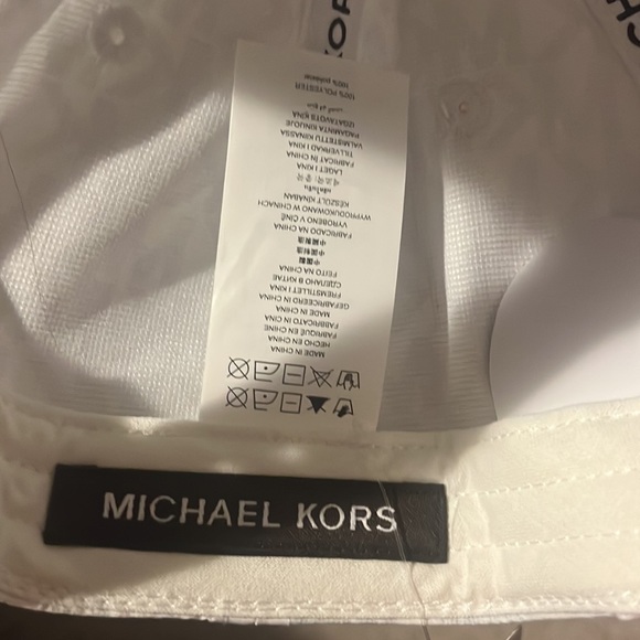 Michael kors hat brand new - Picture 3 of 4